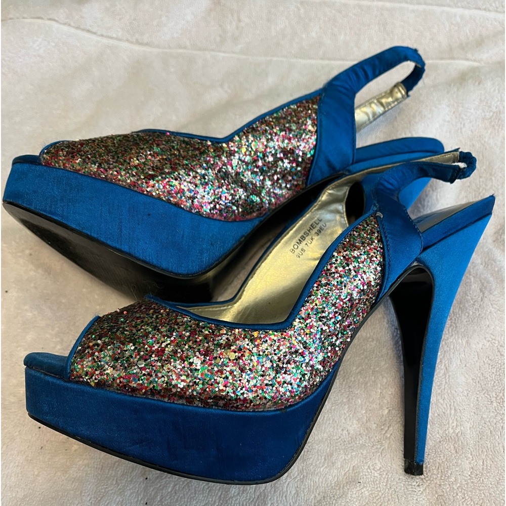 Super flashy blue heals- great for a party